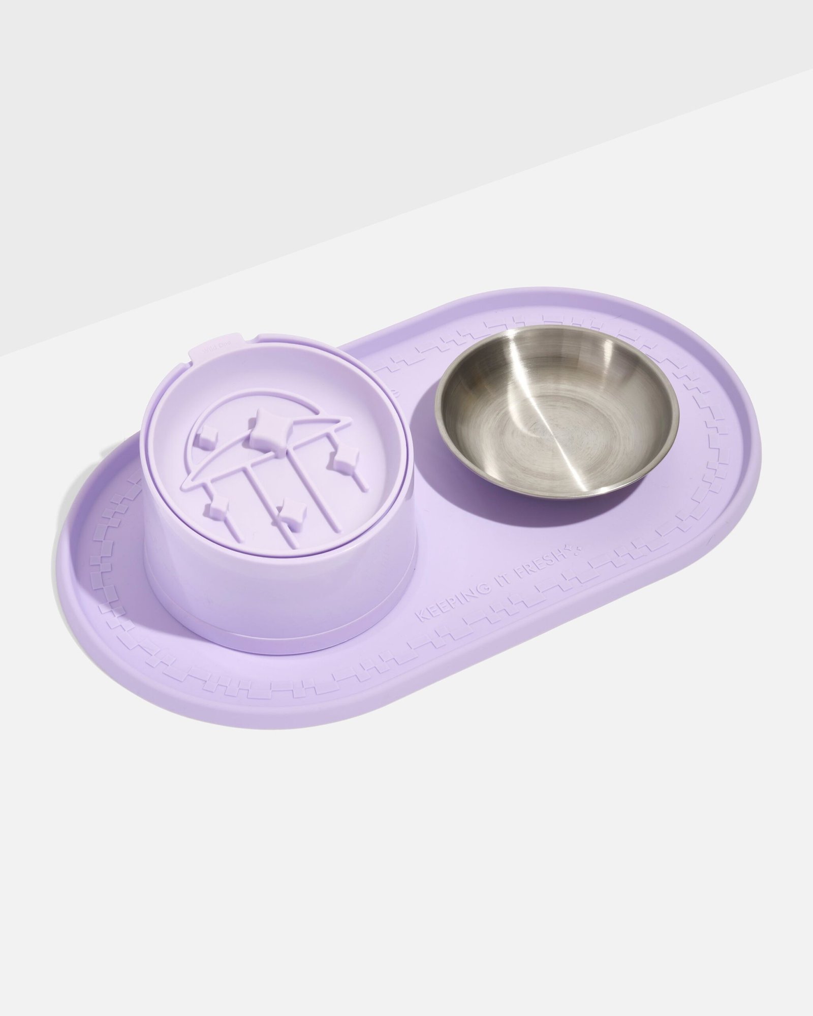WO_VM_Cat_Placemat_SlowFeeder_SlantedBowl_Lilac_PDP_02_4x5_Web_07b2b354-663d-4f74-ad38-0245f1027614 Cat Meal Kit - Image 1